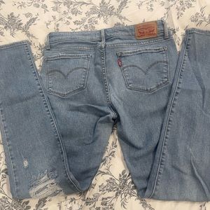 Levi’s ripped jeans 28 skinny